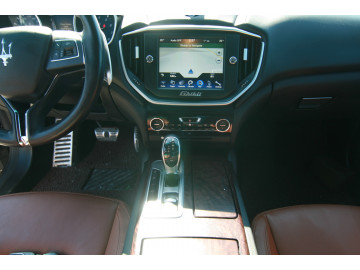 2014 MASERATI Quattroporte Essence