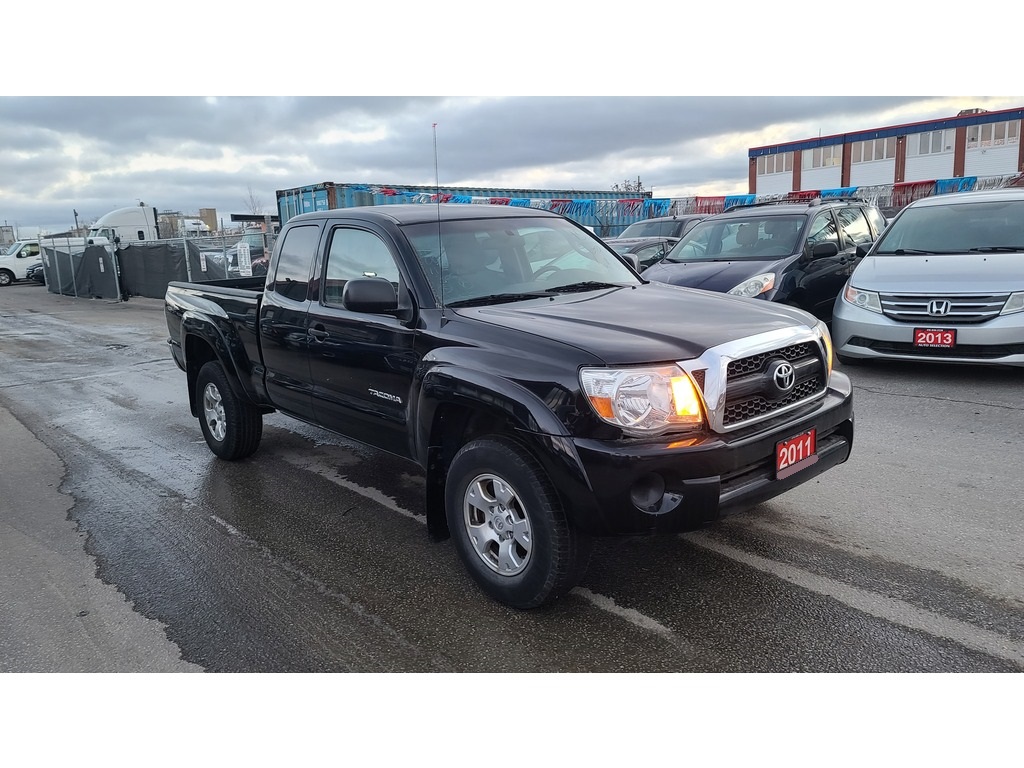2011 TOYOTA Tacoma 
