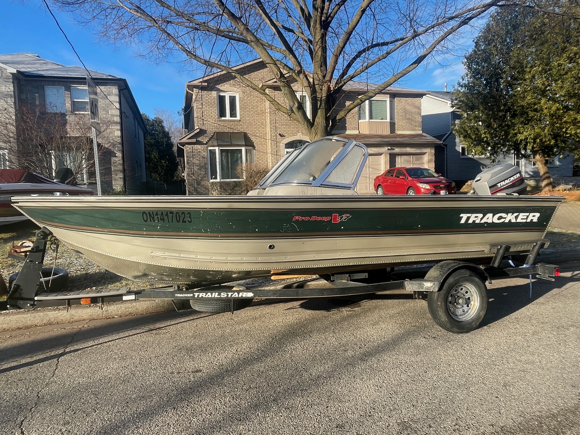 1998 Tracker ProDeep v17 